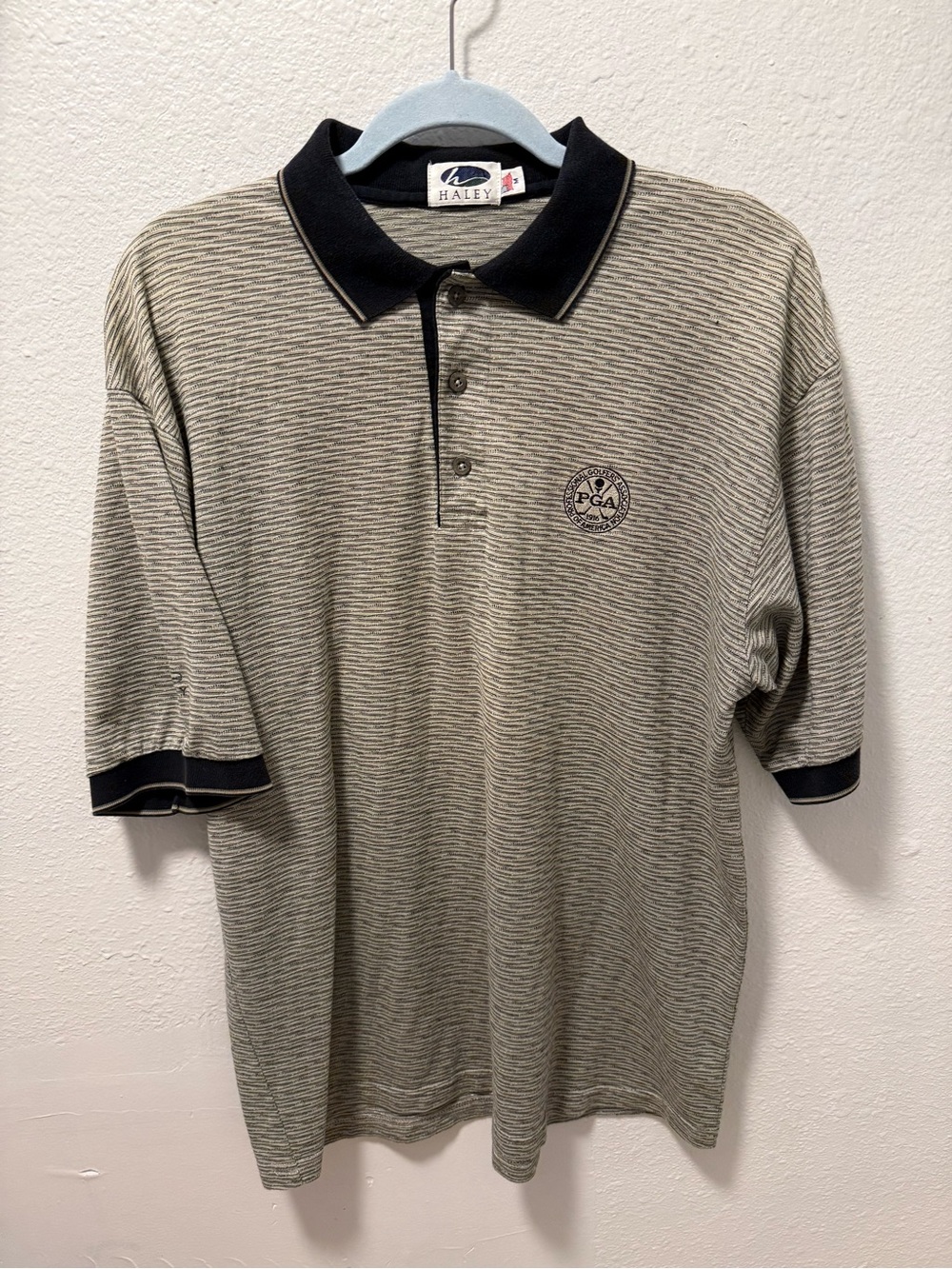 Vintage Haley PGA Embroidered Short-Sleeve Polo in Beige and Black Men’s Medium